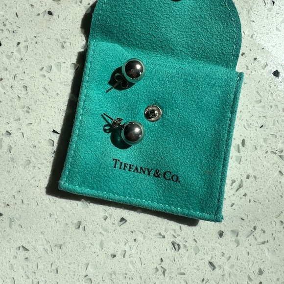 Tiffany & Co. Silver Earrings with Teal Pouch - Picture 4 of 4